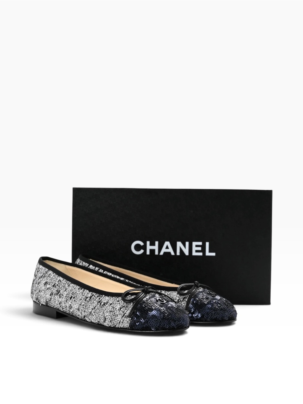 Chanel Tweed Sequin Cap Toe CC Ballerina Ballet Flats Size 38 US 8